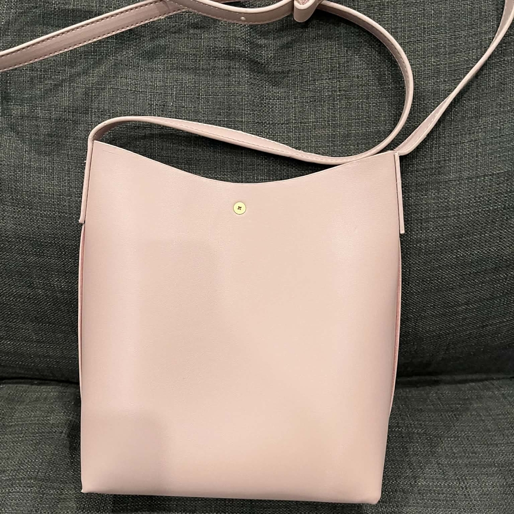 Samara Chic Blush Crossbody Bag